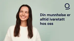 Smilende jente som illustrasjon på setningen Din munnhelse er alltid ivaretatt hos Odontiatannlegene