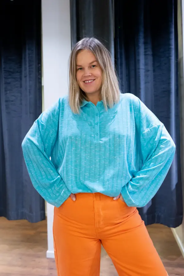 Vårmote sterke farger 