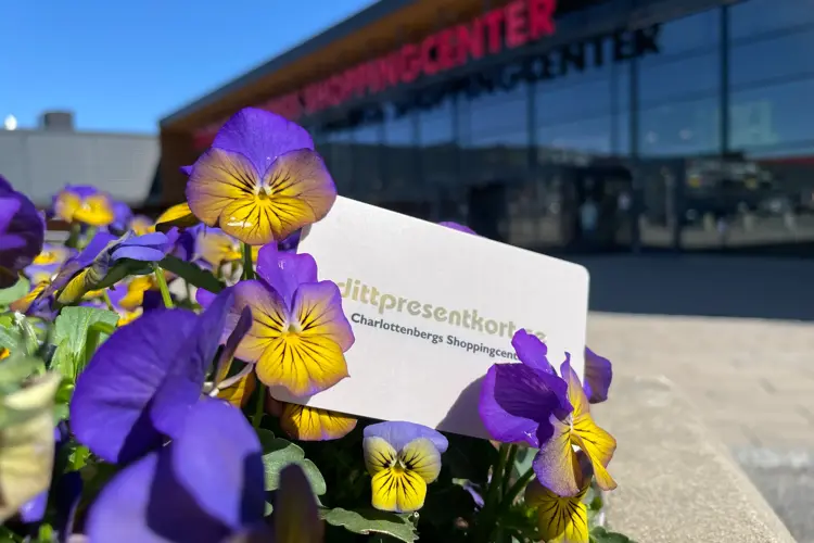 Dittpresentkort - den perfekta gåvan. Finns att köpa på Charlottenbergs Shoppingcenter