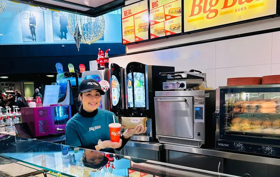 Dame som jobber hos Big Bite