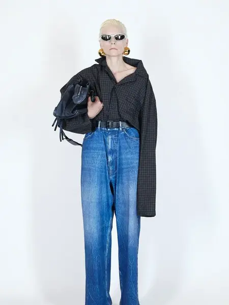 løse jeans balenciaga 03affe0dcaaef88c21040dd6c0655e41-5f7a0b668605e.jpeg