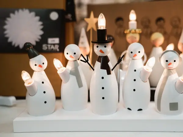 adventsstake formet som snømenn