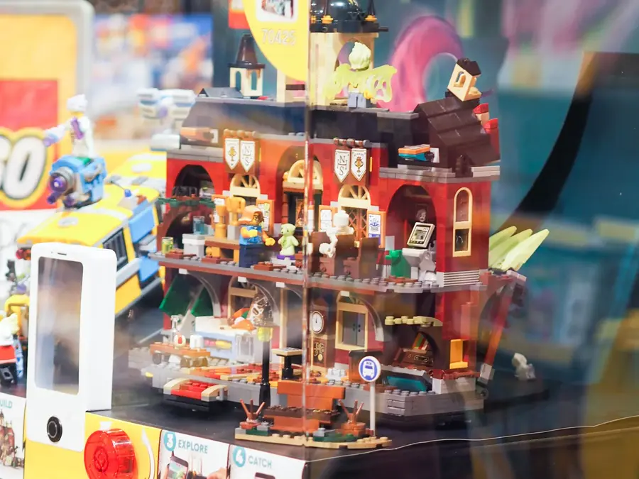 OLYMPUS DIGITAL CAMERA