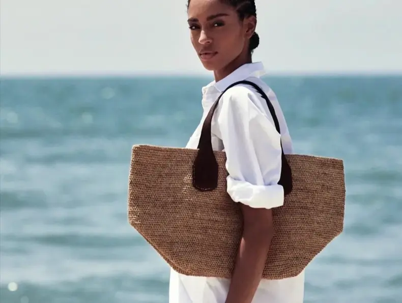 Ibelive vesker i strå