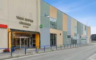 Thon Senter Finnsnes fasade, hovedinngang.