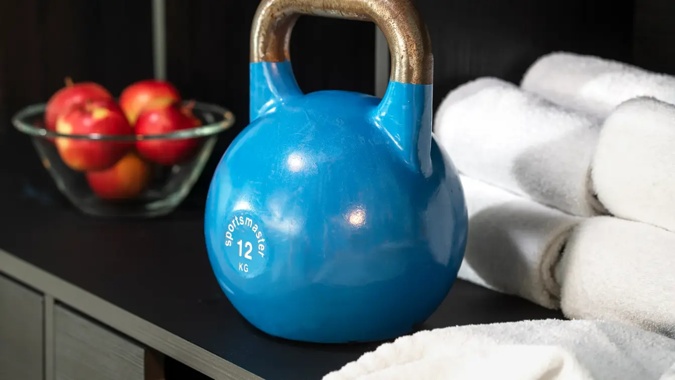 Håndklær, epler, kettel bell