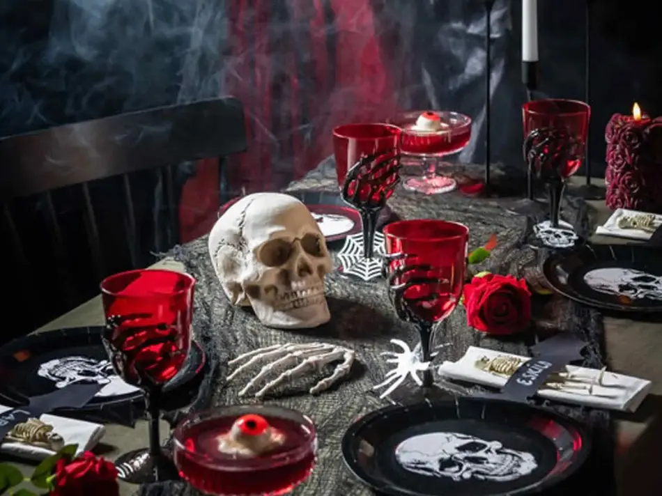 Bord dekorert til halloween