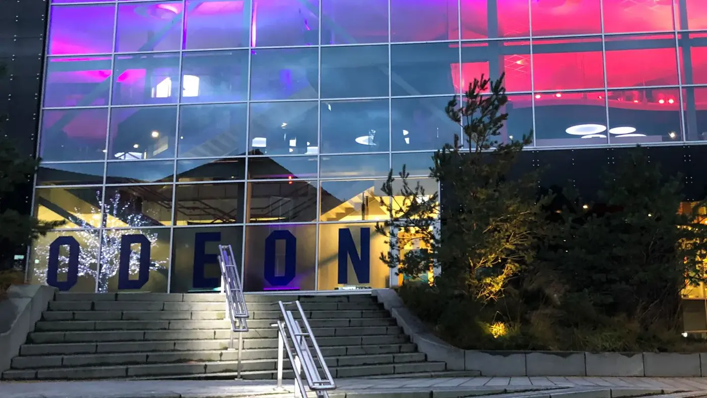 Fasaden på Odeon kino på Sotra