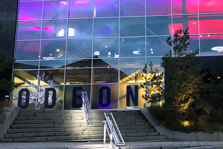 Fasaden på Odeon kino på Sotra