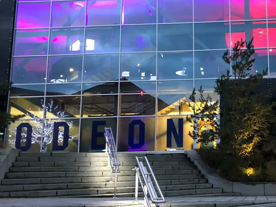 Fasaden på Odeon kino på Sotra