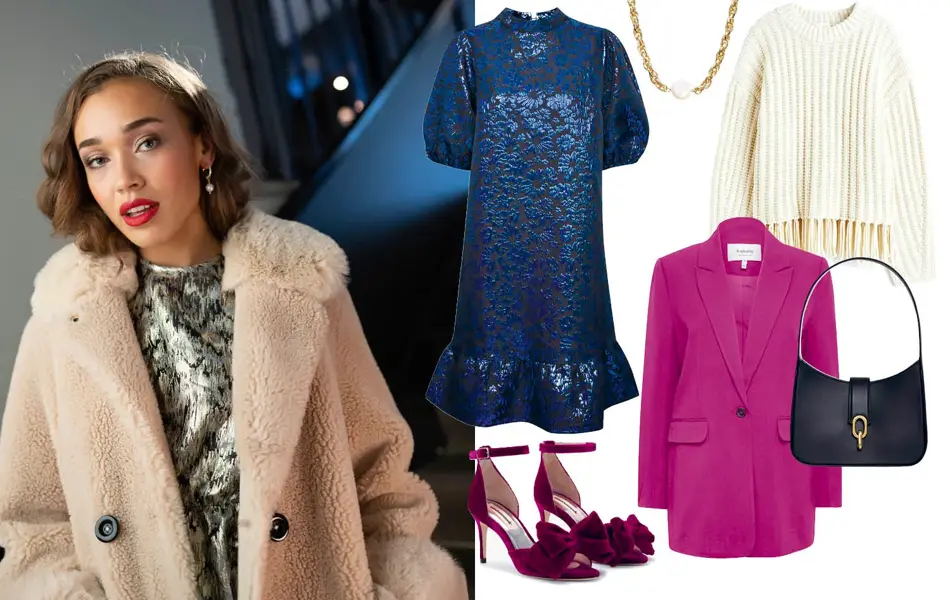 Damemodell med sølvskimrende topp og hvit teddykåpe, blå skimrende kjole, vinrød pumps med åpen tå, rosa dressjakke, sort veske, gullkjede og hvit strikkegenser.