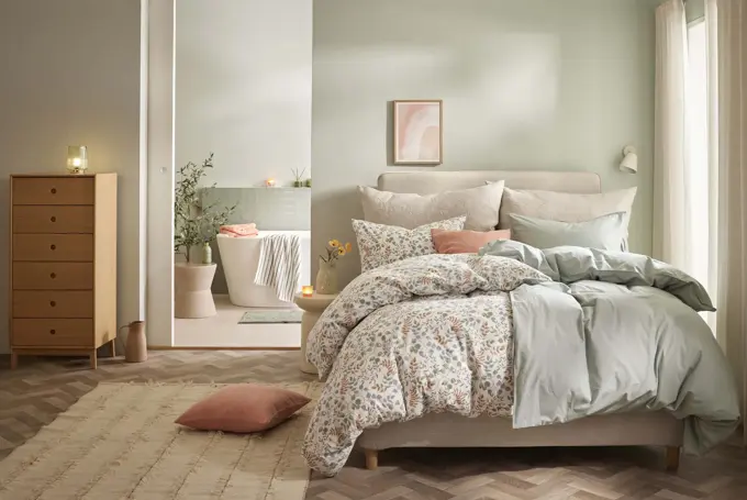 Seng med sengetøy fra Princess