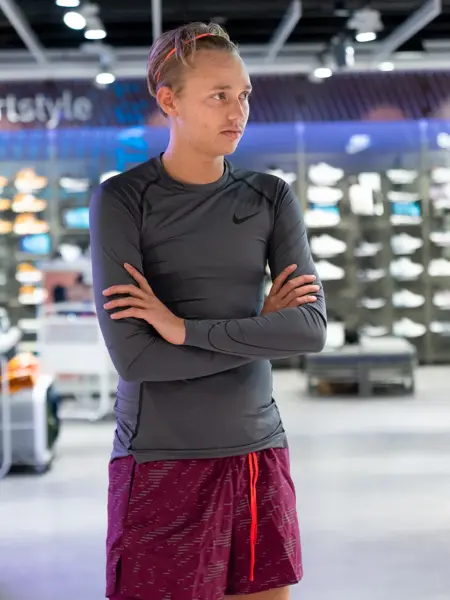 Treningstøy, gutt, jente, ute og inne trening og utstyr