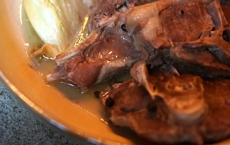 nærbilde av fårikål