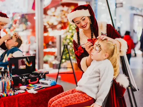 Jul_pa_Aker_Brygge_I_Oslo_VO10082