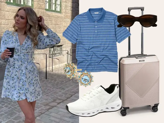 Ung dame står ute i en by med kort blomstrete kjole og kaffe. Produktbilder av blå piquet t-skjorte, solbriller, koffert, øredobber med blå sten og hvite sneakers.
