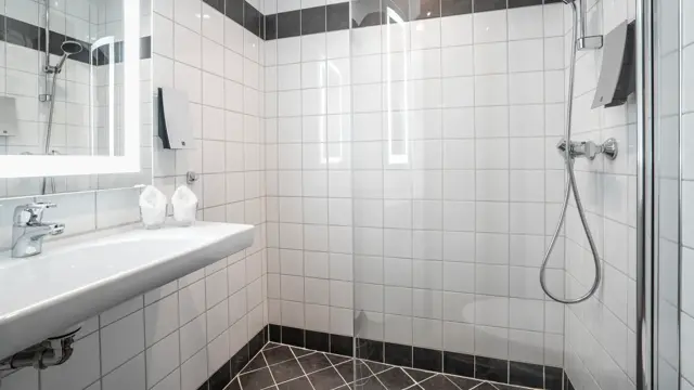 Thon_Hotel_Europa_standard_singel_bad