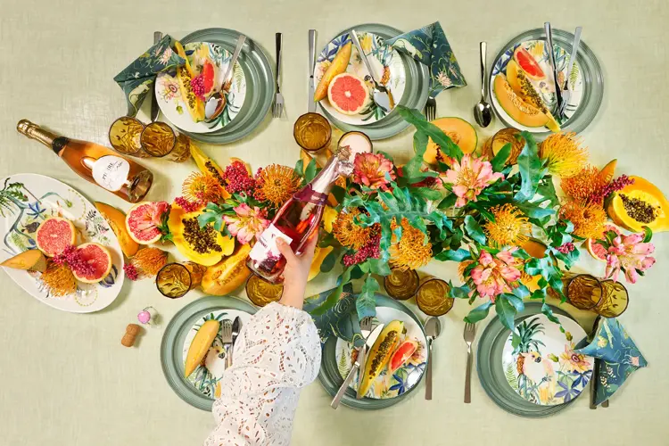 Gi gjestene dine en visuell appetittvekker når de setter seg til bords. Et flott pyntet bord gir alltid en helt spesiell stemning!