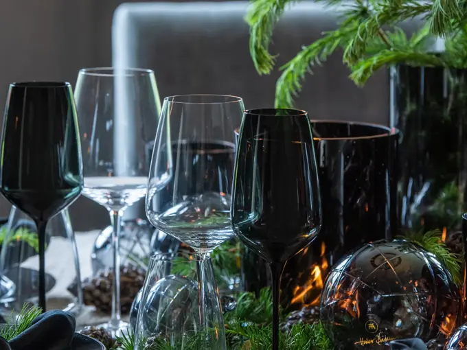 bord dekket til julemiddag