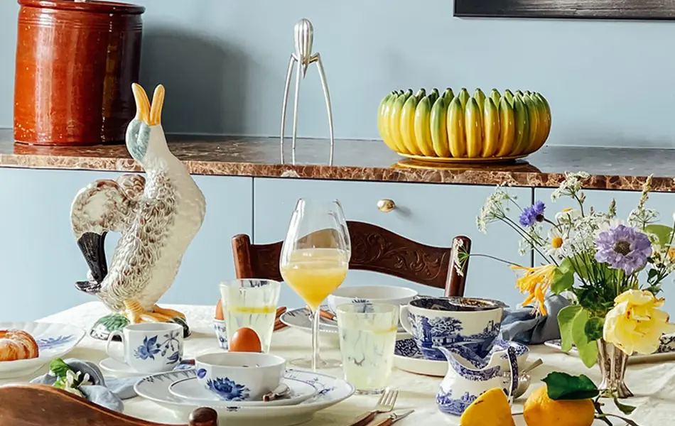 dekorert bord til froskost