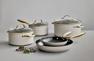 jernia-grytesett-uke49-3.2