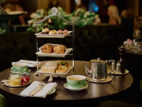 Hotel_Bristol_Afternoon_Tea