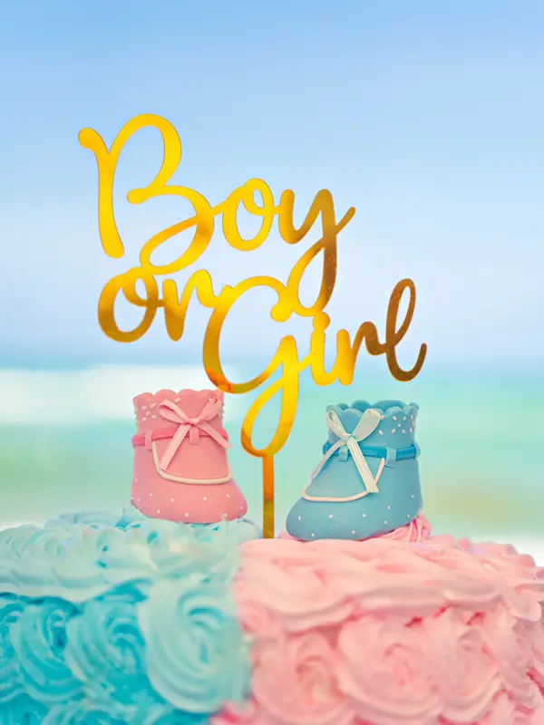 Cake - Gender Reveal Party on the beach