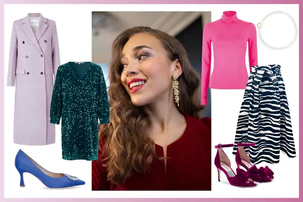 Lilla kåpe, grønn glitterkjole, blå pumps, rosa høyhalset genser, vinrød pumps med åpen tå, perlekjede, sebramønstret skjørt, damemodell som ser til siden og smiler med lange øredobber og vinrød topp.
