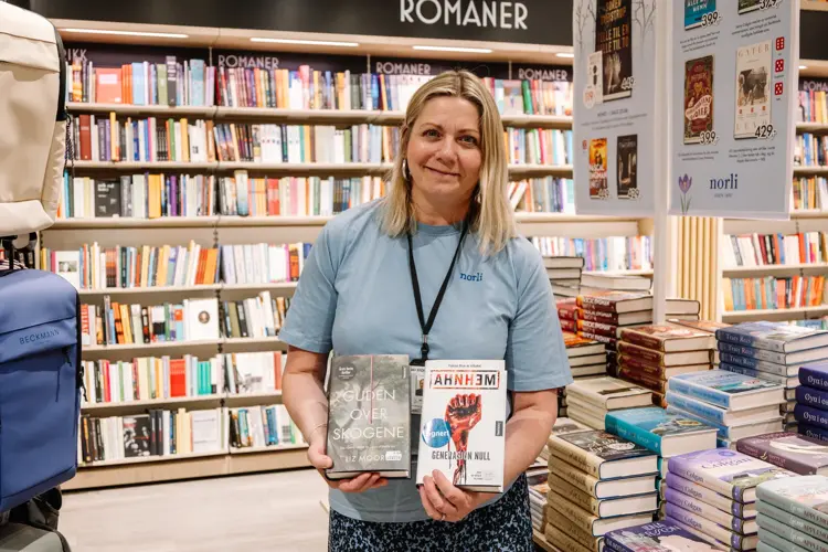 Ark og Norli gir deg deres beste boktips til sommerferien.