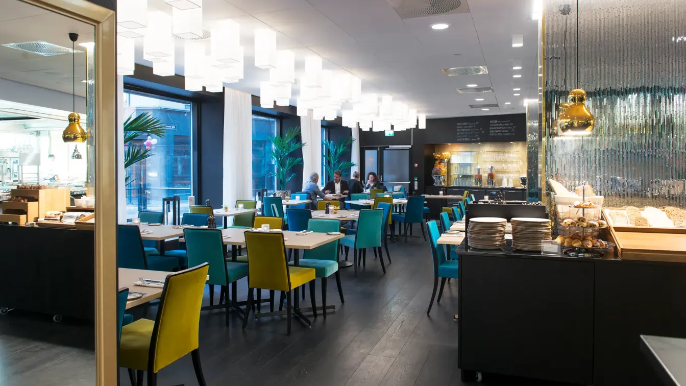 frokostsal og frokostbuffe på Thon Hotel Rosenkrantz Oslo, som ligger i Oslo sentrum