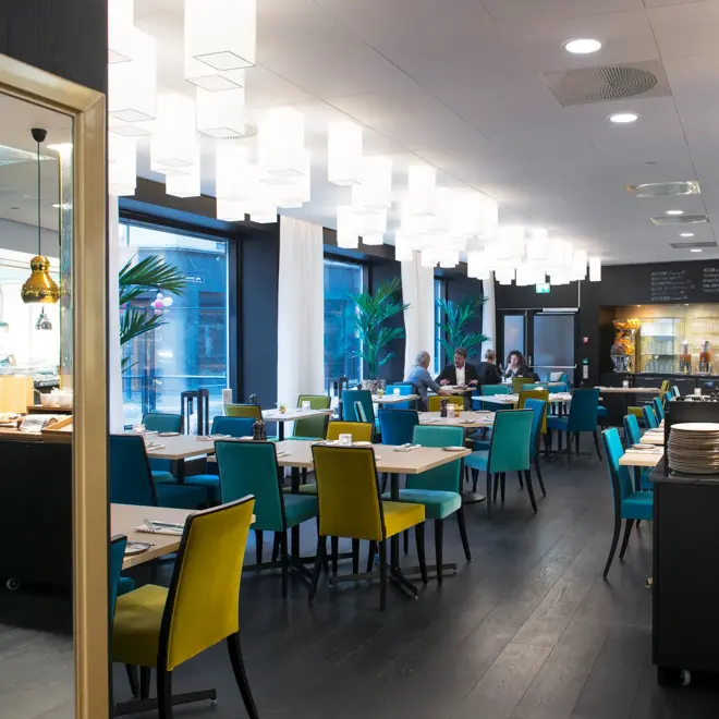 frokostsal og frokostbuffe på Thon Hotel Rosenkrantz Oslo, som ligger i Oslo sentrum
