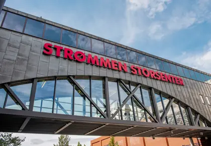 Bilde av skiltet på forsiden til Strømmen Storsenter