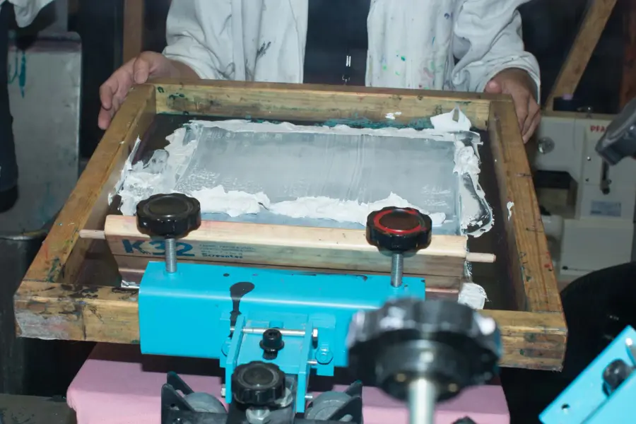 T-skjorte som trykkes