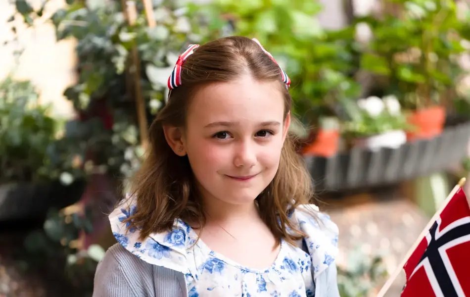 Barnemote 17 mai - inspirerende antrekk til gutt og jente på 17 mai