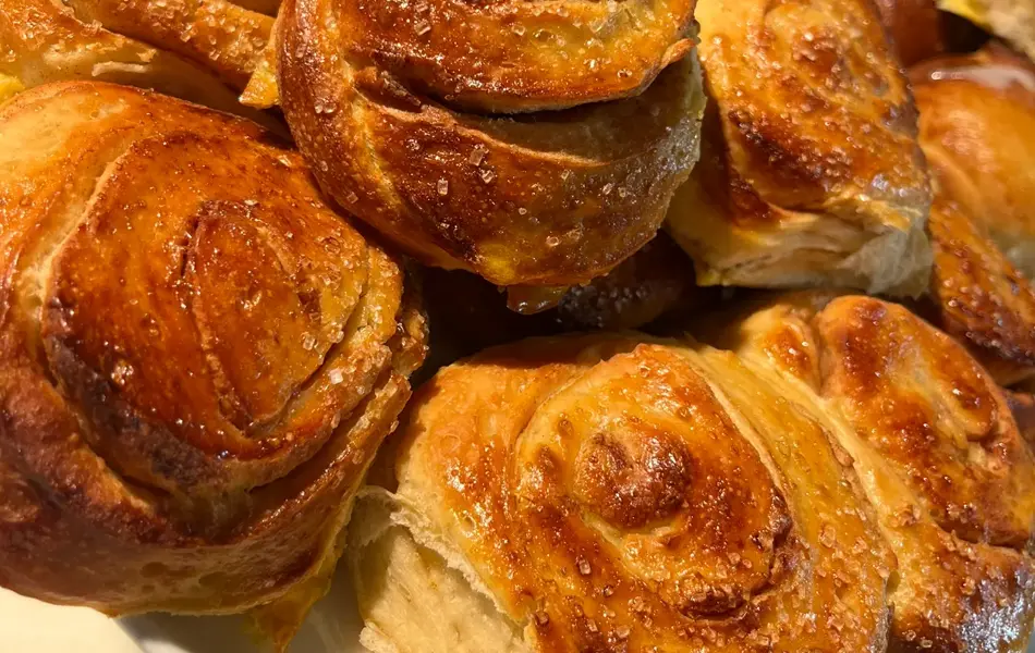 Kanelboller Fruene