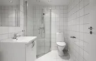 Bad med servant og toalett, leilighet H0308, Hallingtunet i Flå.