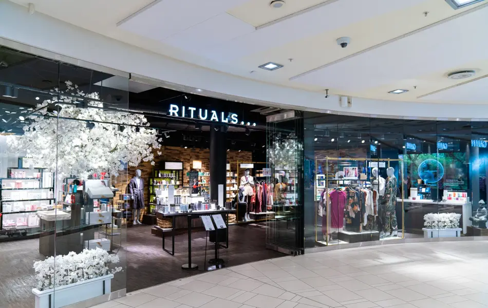 Fasaden til butikken rituals inne på et kjøpesenter 