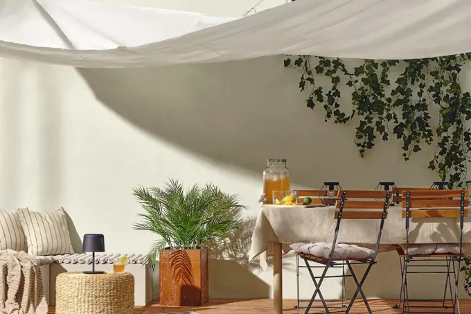 Solskjerming på en terrasse