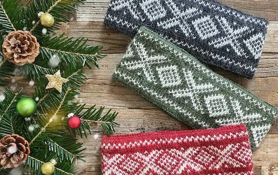 Tre pannebånd i ulike farger 