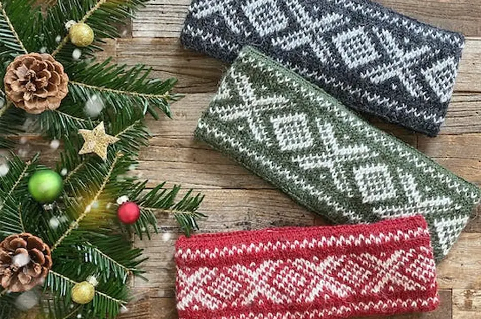 Tre pannebånd i ulike farger 