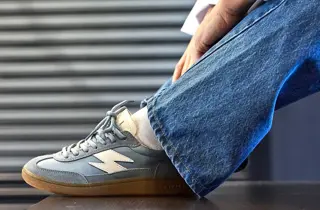 ES_26V_MAR_W10-11_SE_1205