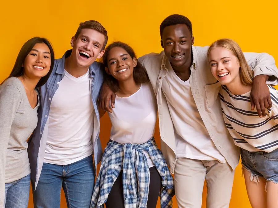 Gruppe med ungdommer