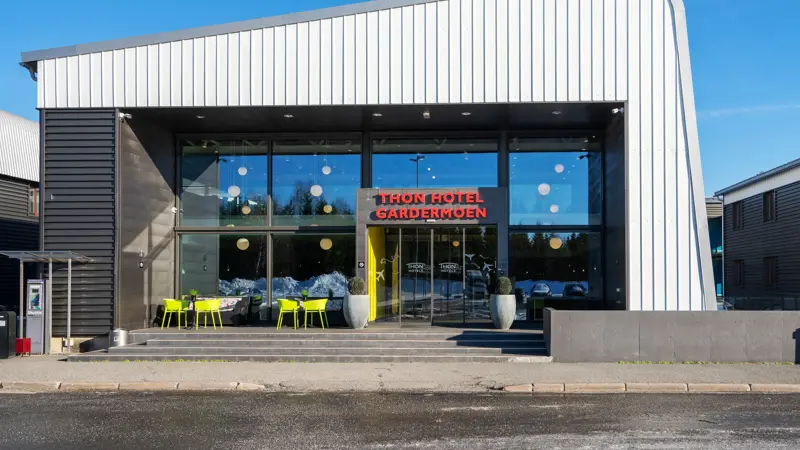 Thon_Hotel_Gardermoen_fasade