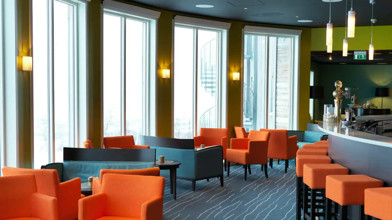 Sittegrupper i loungen på Thon Hotel Kautokeino