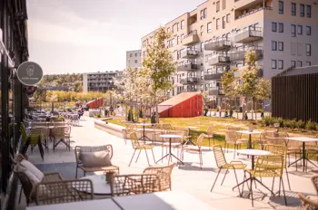 Bilde utenfor en kafé i Lørenskog