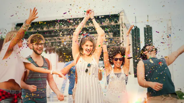 Going to festival with friends