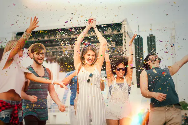 Going to festival with friends