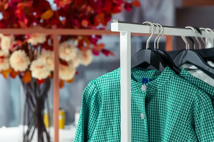 Den nylig tilflyttede trønderen Amanda byr på en kundeopplevelse utenom det vanlige, 
når hun åpner dørene til mote- og livsstilsbutikken Brando.