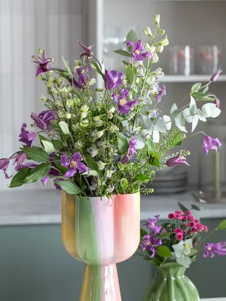 1_Bukett i Tutti vase og Flora vase