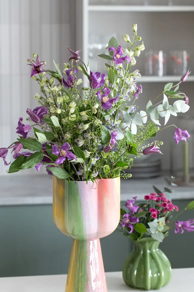 1_Bukett i Tutti vase og Flora vase